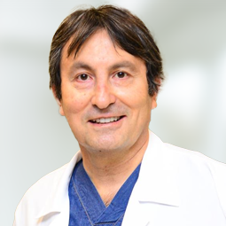 Eye Diseases Specialist Prof. Ümit Aykan